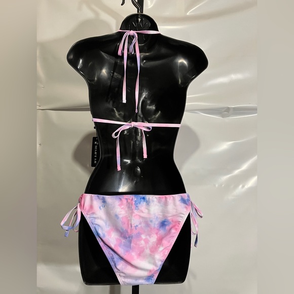 Women’s 2 Piece Tie Dye Bikini Swimsuit Size Medium - Picture 2 of 2